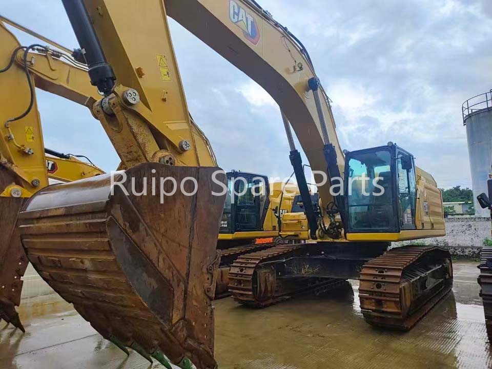 cat352 excavator