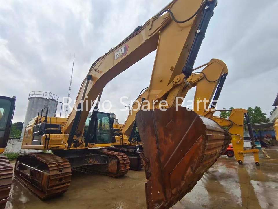 cat352 excavator