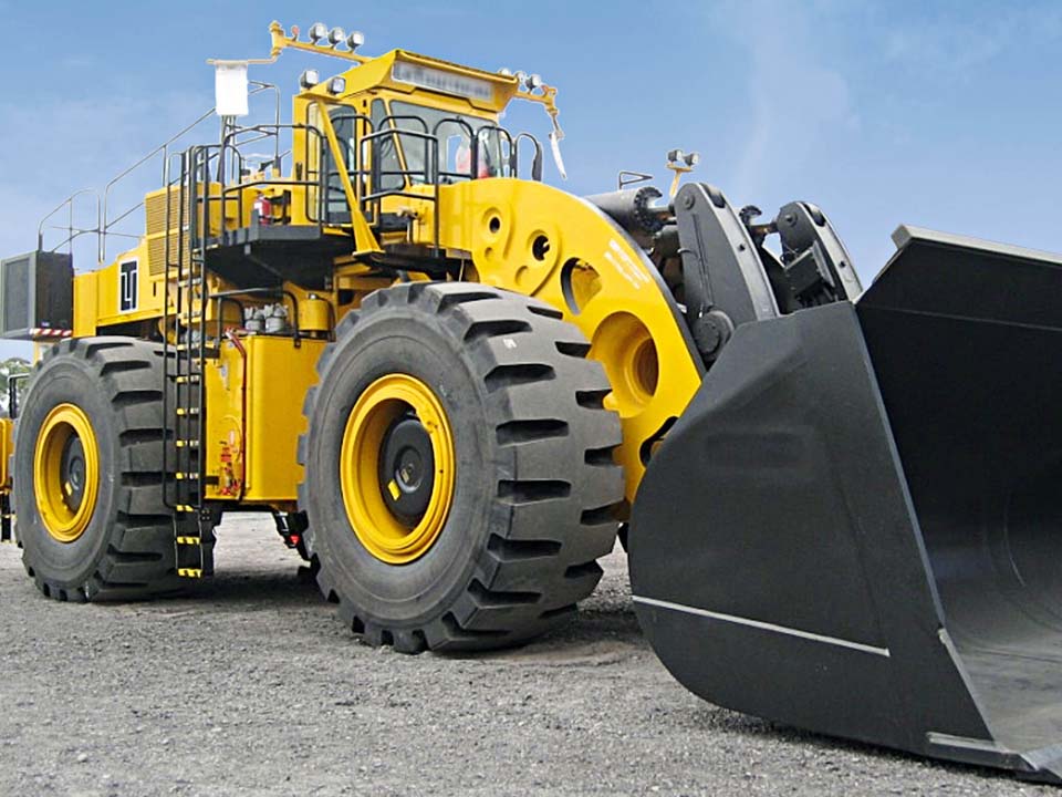 Mini Excavator Engine Life: Hours Benchmarks for Contractors 5 Mini Excavator Engine