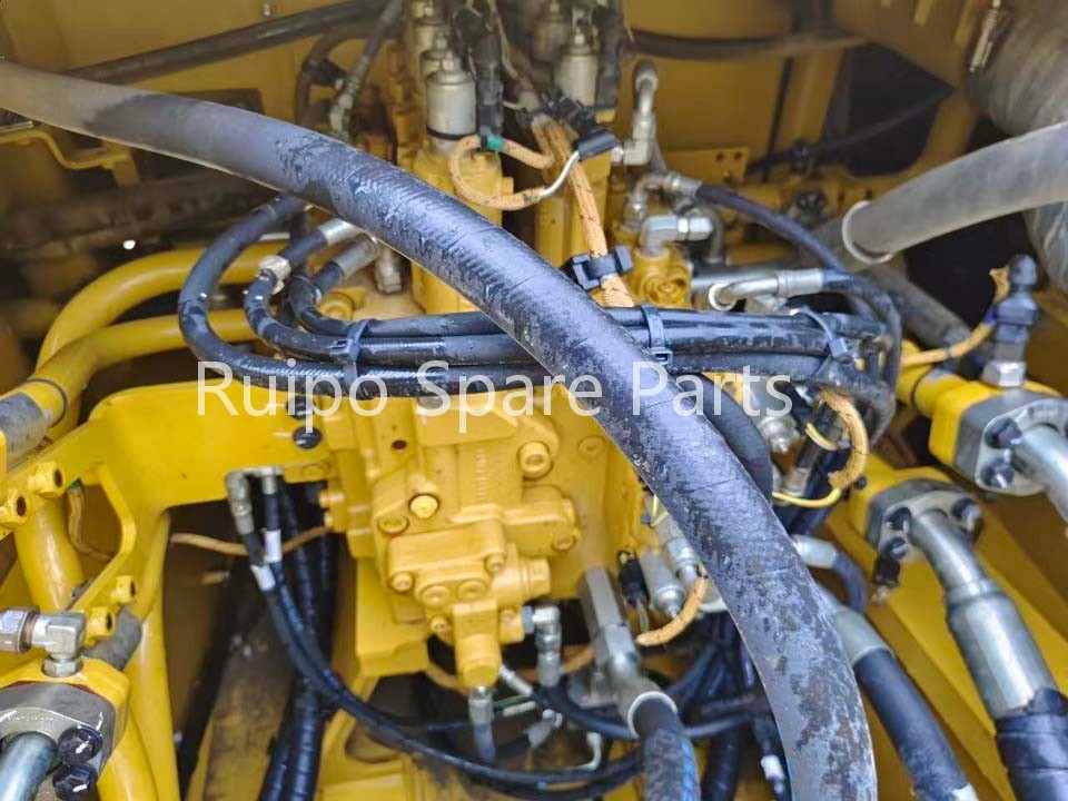 When Does an Excavator Stop Being Economical to Keep Running? 4 excavator operating cost